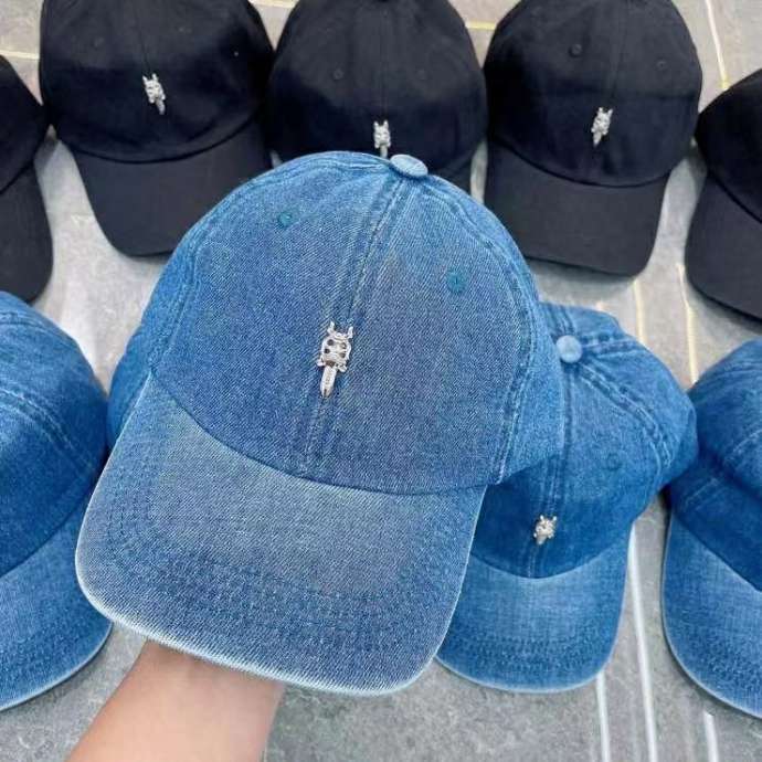 Picture of Chrome Hearts Cap _SKUChromeHeartsCap042079